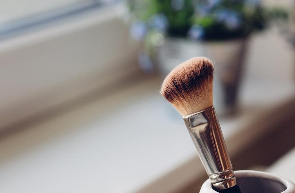 Barrier-Friendly Makeup: Choosing Products That Don’t Undo Your Skincare Routine