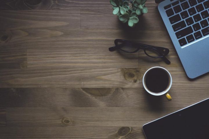 Digital Eye Strain: Why Screens Make Your Eyes Tired and How to Reduce It