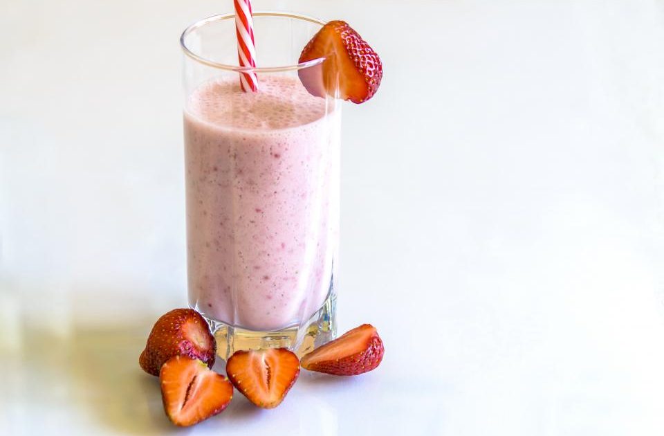 Meal-Replacement Shakes: When They Help and When They Backfire