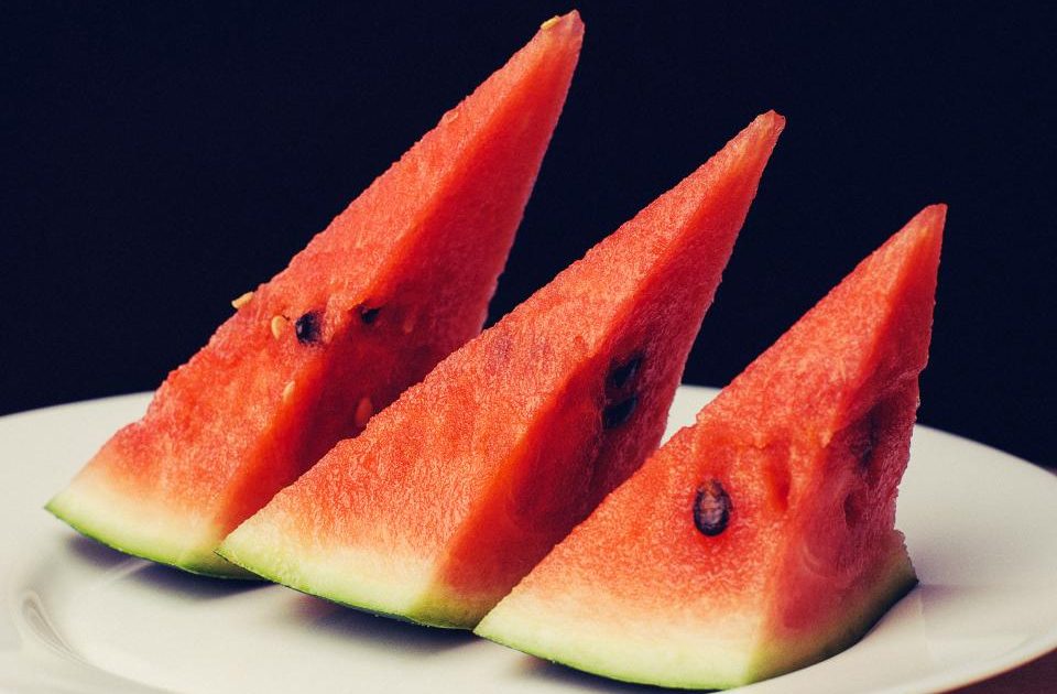 Reverse Dieting: How to Raise Calories Without Regaining Fat