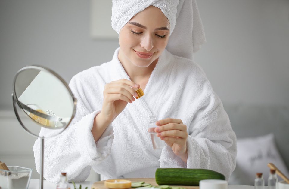 Rosehip Oil: Benefits for Skin and How to Use It
