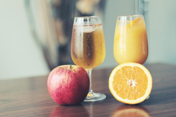 The Truth About Detox Teas and Juice Cleanses
