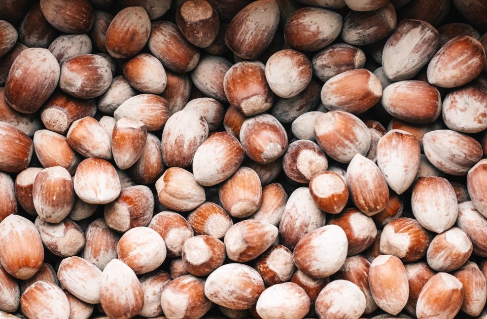Vitamin E: The Antioxidant Vitamin for Skin and Heart Health