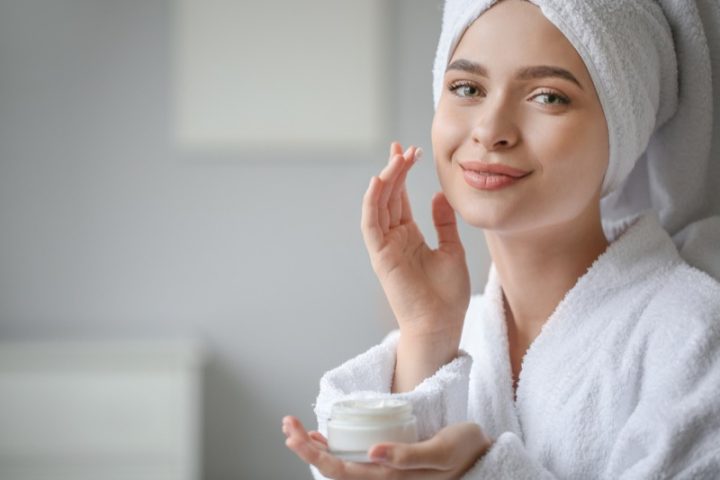 Combination Skin: How to Balance Oily and Dry Zones in One Routine