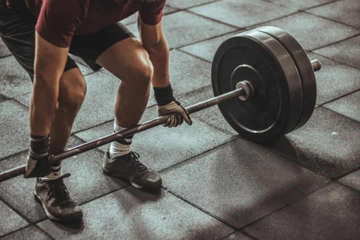 CrossFit-Style Functional Fitness: Benefits, Risks, and Who It’s For