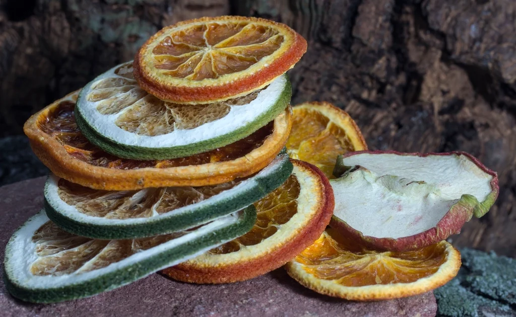 Freeze-Dried and Dehydrated Foods: Nutrition Trade-offs of Preserved Produce
