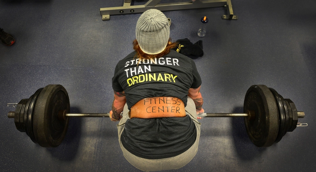 Hand Placement and Grip Width: How Bar Position Changes Muscle Activation