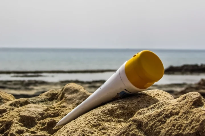 Sunscreen for Acne-Prone Skin: Finding Non-Comedogenic Protection
